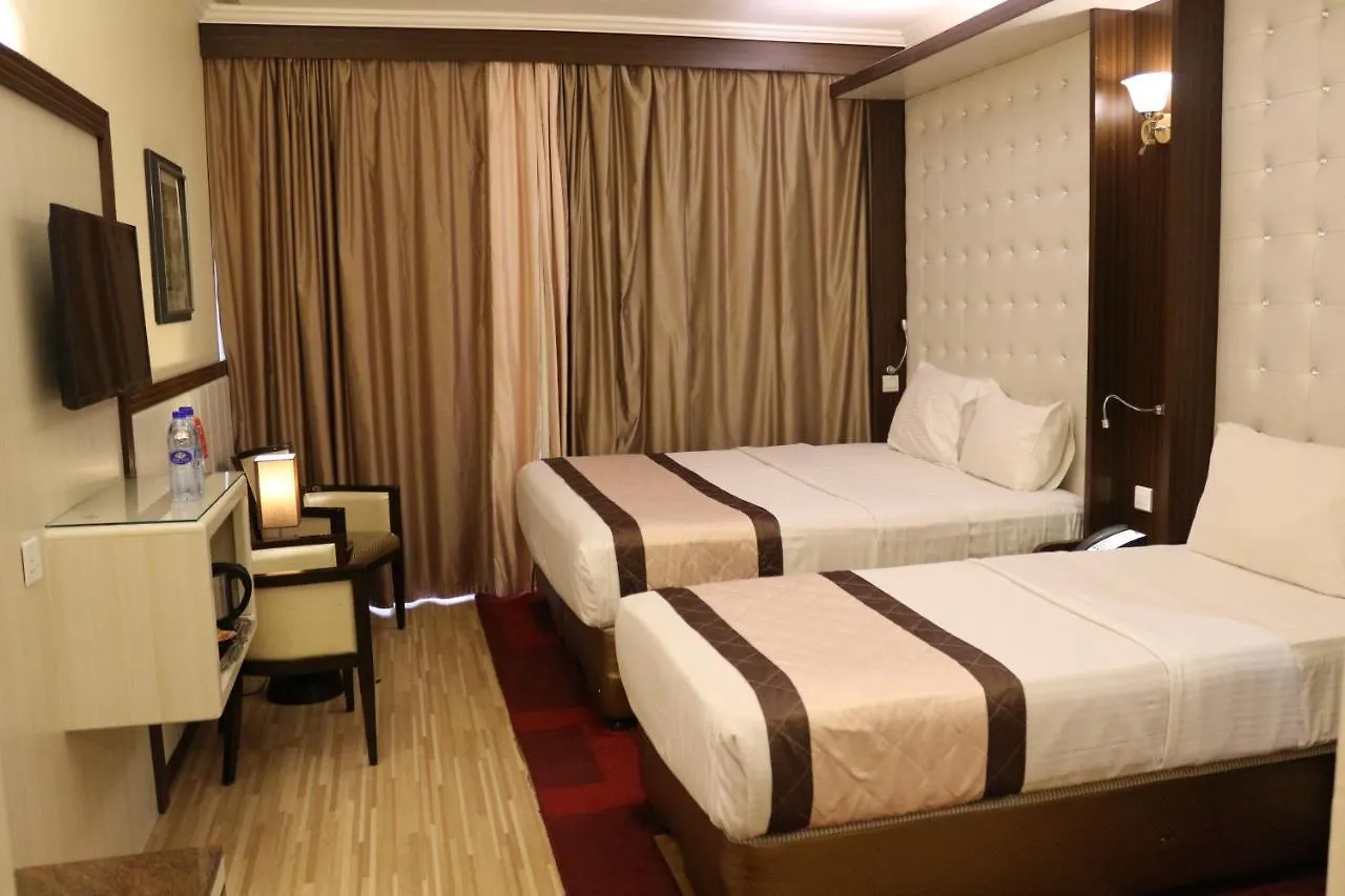 ***  Al Khaleej Grand Hotel Dubai Birleşik Arap Emirlikleri